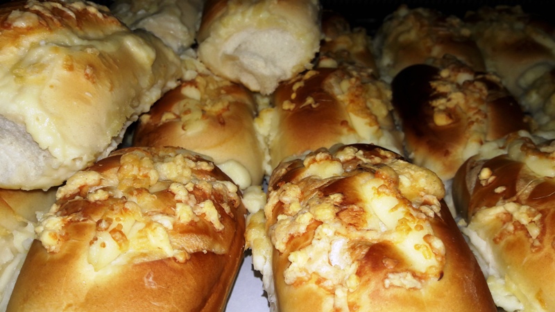 Pão Francês com Queijo